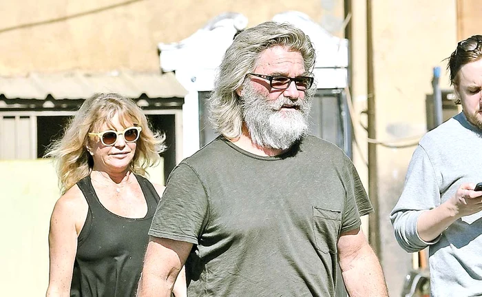 
    Ho, ho, ho, Kurt Russell a ieșit la masă!Foto: profimedia  