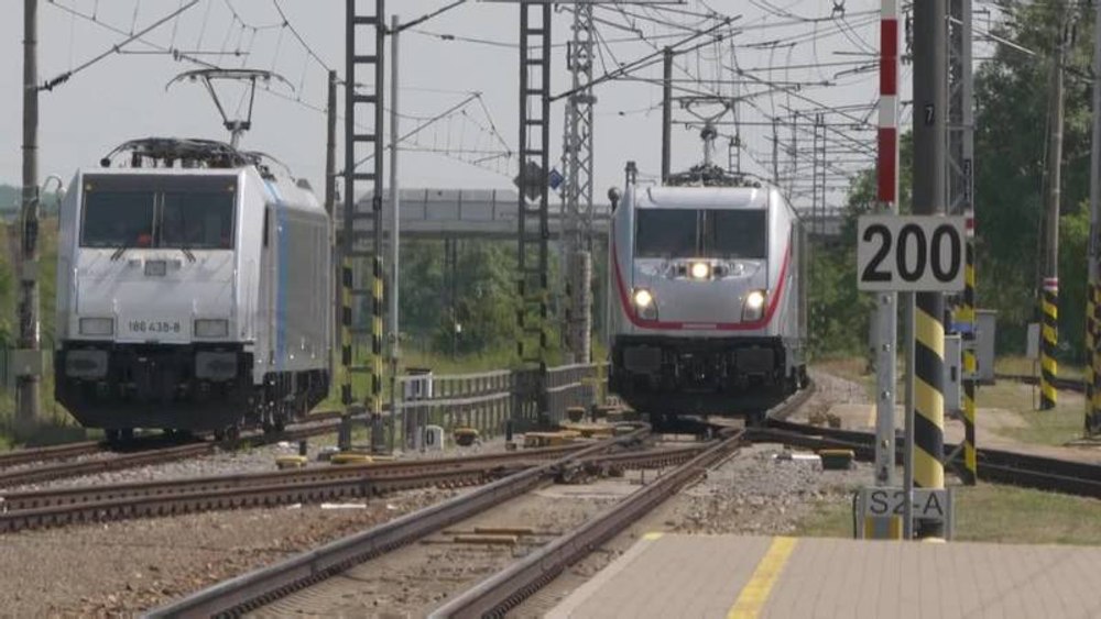 Alstom va furniza României 16 locomotive electrice pentru 150 de milioane de euro, inclusiv mentenanța 
