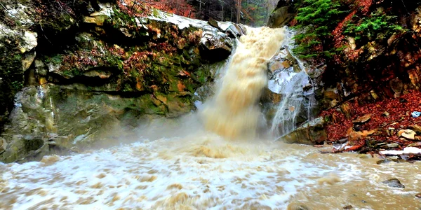 radu iftinoiu cascada jpg