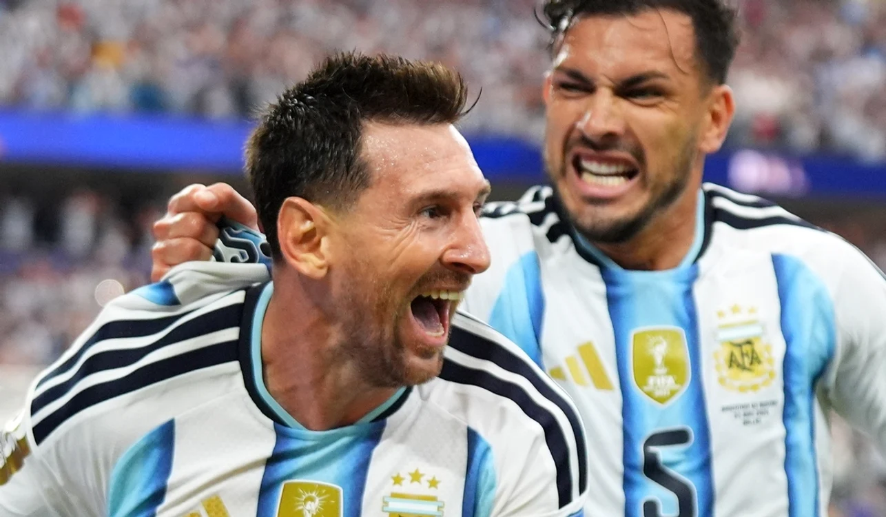Leo Messi (stânga), direct în istoria Campioantelor Mondiale (FOTO: EPA)