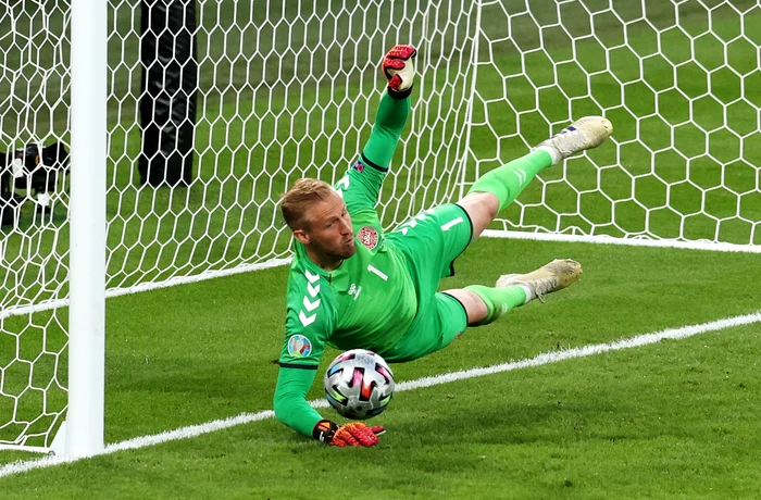 Kasper Schmeichel a parat penalty-ul executat de KaneFoto: EPA-EFE