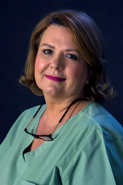 Ne atingem faţa de cel puţin 20 de ori pe orăclicksanatate.ro