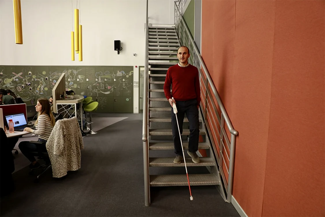 E-bastoanele WeWalk pot fi cumpărate cu 500 de dolari FOTO Designwanted.com