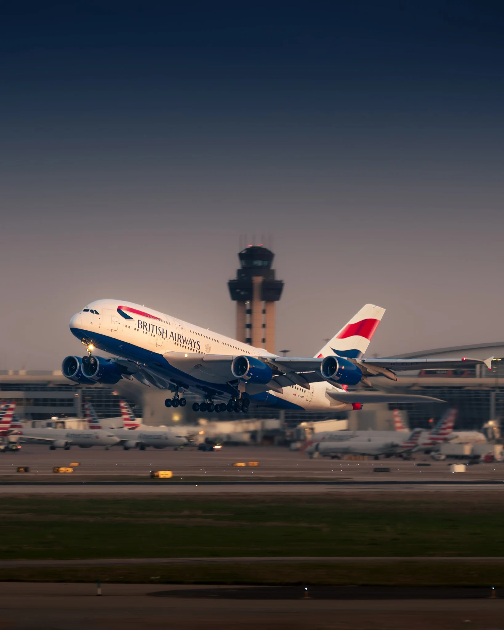 Cadavrul unei femei care murise la bordul unui avion, transportat timp de 13 ore alături de călători. Pilotul a refuzat să se întoarcă pe aeroport