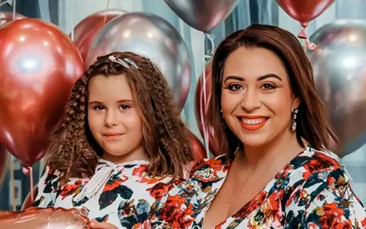 Oana Roman împreună cu fiica sa, Isabela / foto: Instagram