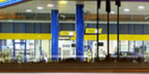 Petrom scumpeste carburantii cu sase bani pe litru