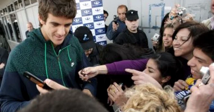 TENIS: Juan Martin Del Potro, aşteptat de o sută de fani la Buenos Aires