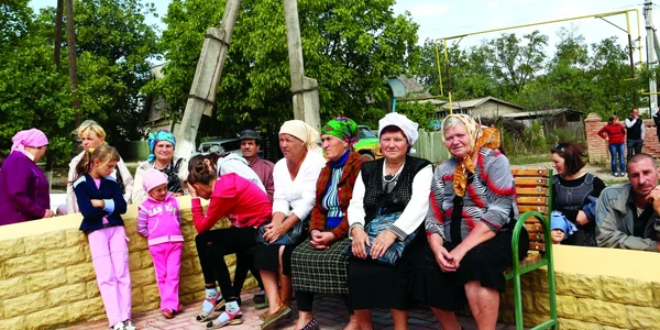 Specialiştii recomandă ca vârsta de pensionare a femeilor să fie egală cu cea a bărbaţilor, 63 de ani