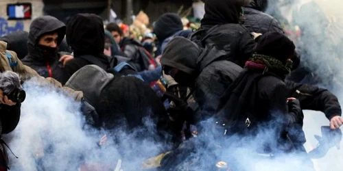 Proteste la Paris înainte de Conferinţa Climatică FOTO AP