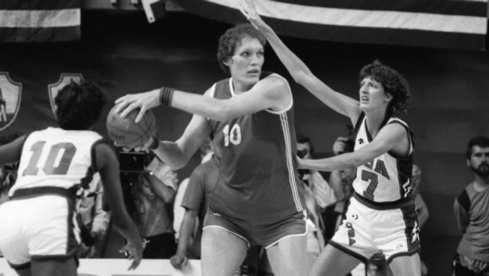 Uljana Semionova, într-o fotografie din anii 1980 FOTO Facebook