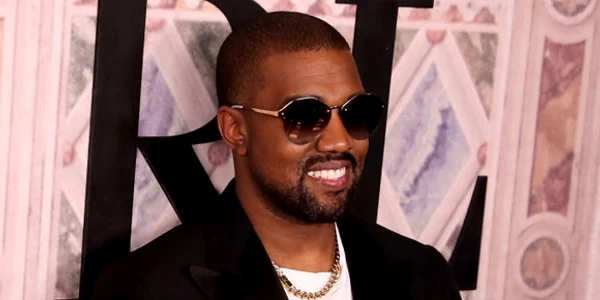 Kayne West şi Kim Kardashian sunt căsătoriţi de cinci ani  jpeg