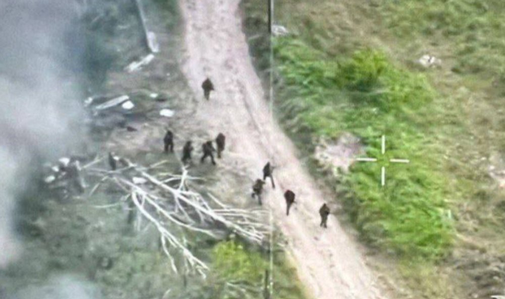 Schimburi de focuri la periferia orașului Vovceask. Soldați ruși, filmați pe străzi VIDEO