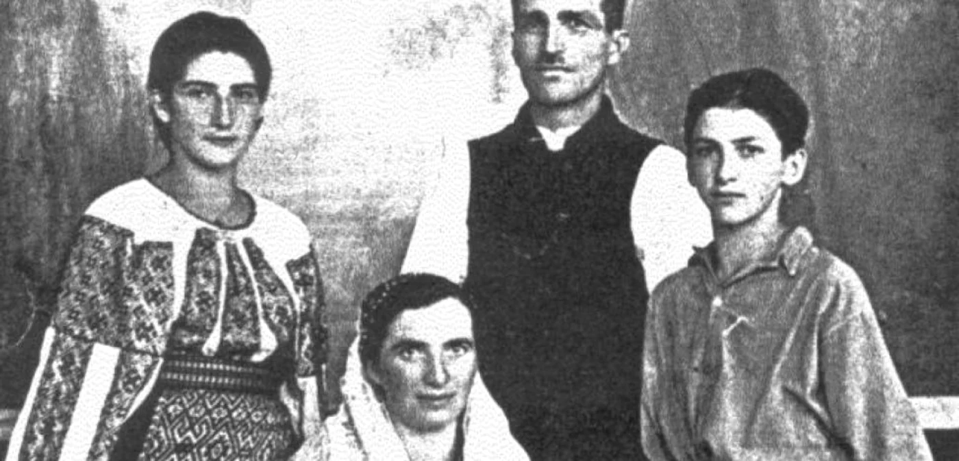 Familia Jubleanu: Matilda, Maria, Titu şi Tică