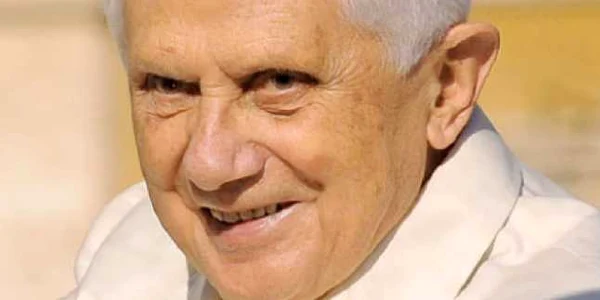 Papa Benedict al XVI-lea 