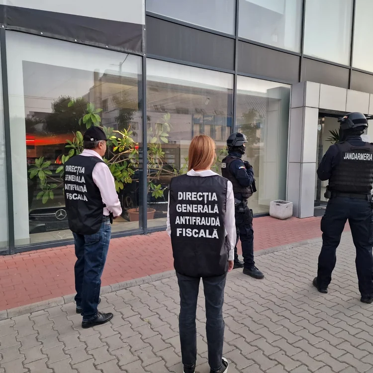 Inspectori antifraudă în control