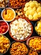 gustari chipsuri popcorn istock jpg