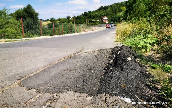 Drumul Lacului CInciş. Foto: Daniel Guţă. ADEVĂRUL