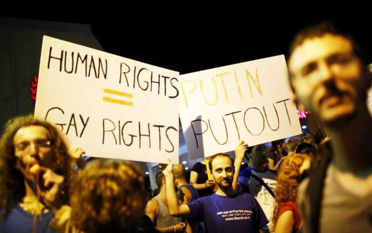 În luna iulie a intrat în vigoare legea care interzice „propaganda homosexuală” FOTO Reuters