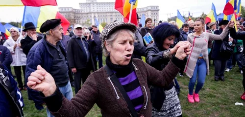 Partidul România Unită organizează un spectacol în Parcul Izvor din Bucureşti sâmbătă 22 octombrie 2016 FOTO  Inquam Photos  Adel Al-Haddad