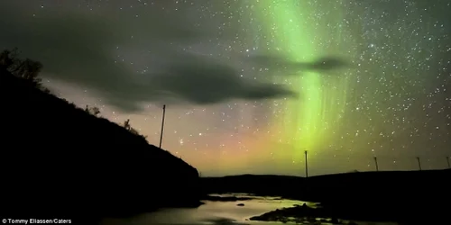 Galaxia şi Aurora boreală