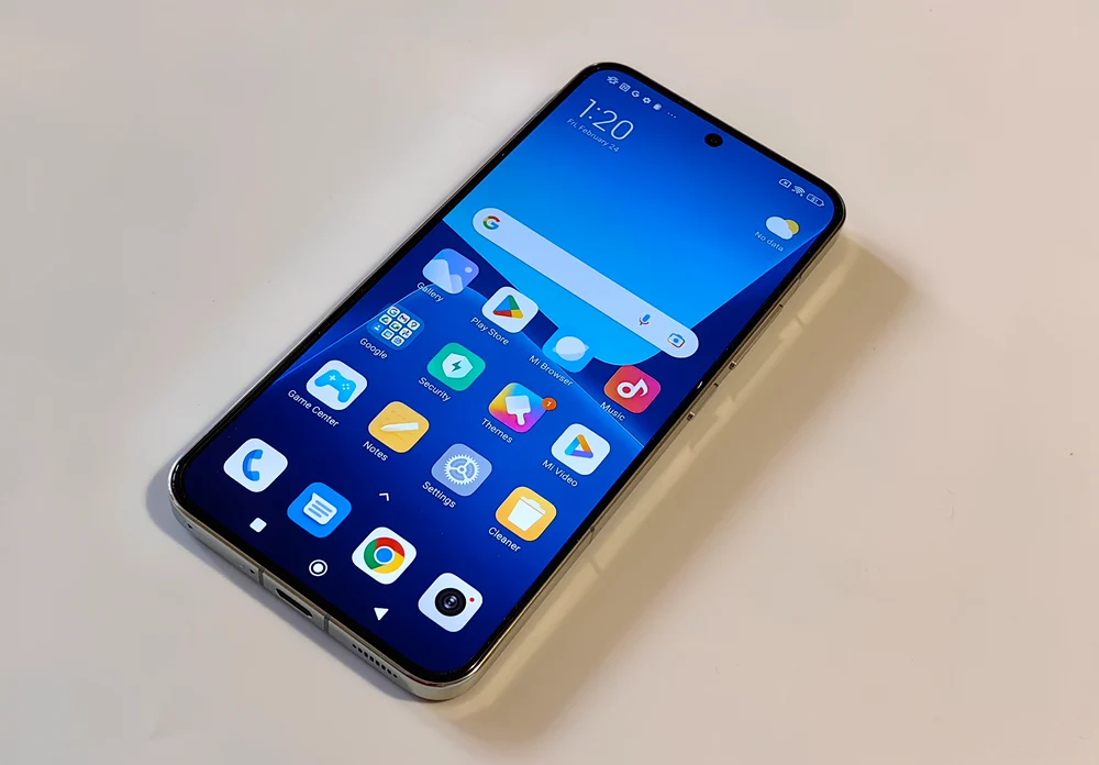 Xiaomi 13. FOTO Adrian Pogîngeanu