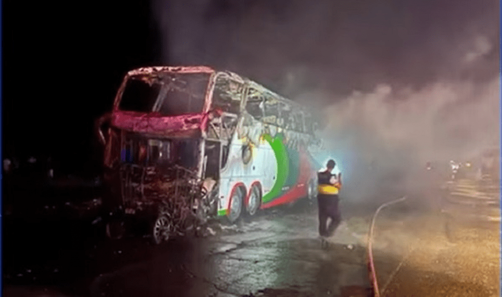 Peru: Cel puţin 13 morți într-un accident de autobuz  VIDEO