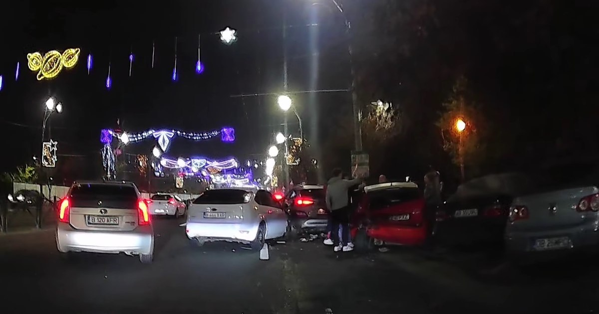 Accident în lanț pe Calea Văcărești: cinci mașini implicate, iar o femeie este rănită.