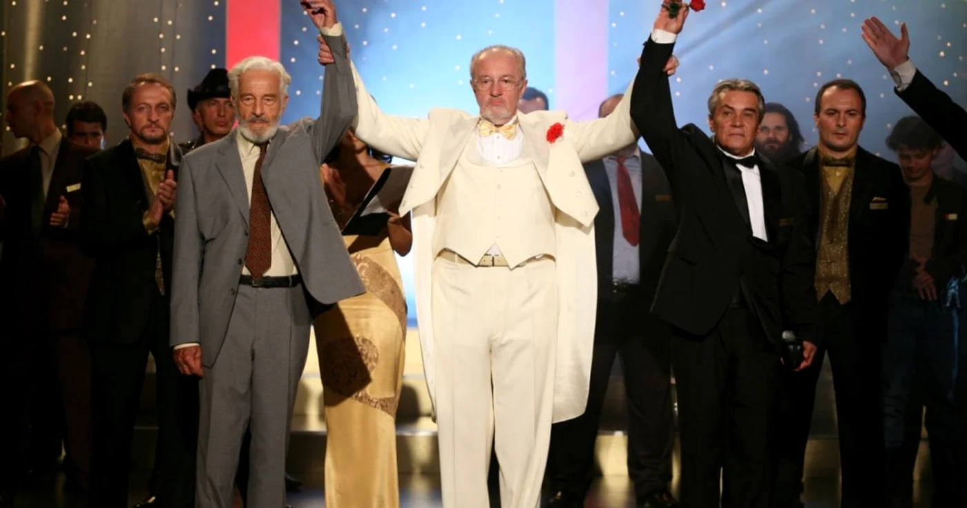 Ion Riţiu (Cristian Vasile), Vladimir Găitan (Goldberg) şi Sergiu Nicolaescu (Comisarul Moldovan)