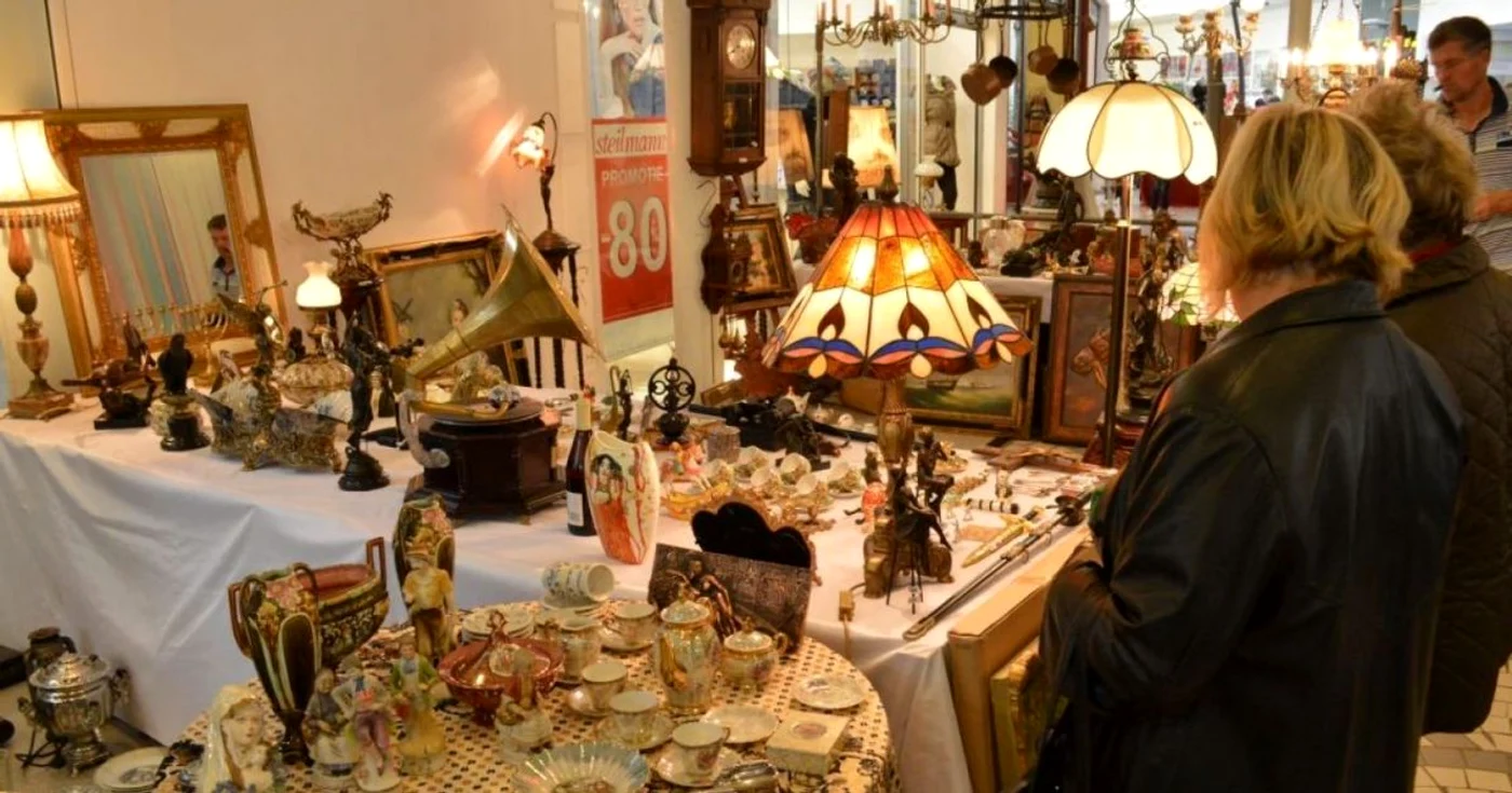 Târgurile vintage au devenit evenimente obişnuite în marile oraşe