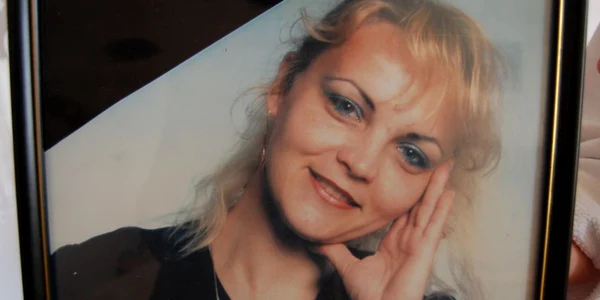 Alin Păunescu vrea să afle cauza care a determinat moartea mamei sale