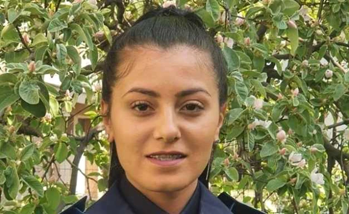 Cosmina, tânăra poliţistă din comuna Bârnova, judeţul Iaşi.  Foto Facebook