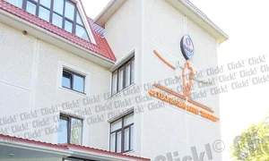 Locul unde Lucescu  se simte cel mai bine:  pe fotoliul din  biroul de lucru (FOTOGRAFII: ALEXANDRA DRAGU, Doneţk) jpeg