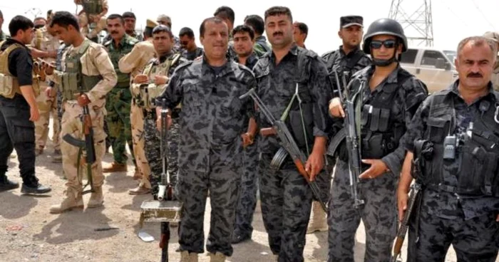 Luptătorii peshmerga (soldaţii kurzi) au preluat controlul Rabia, un punct strategic de trecere din Irak spre Siria FOTO aljazeera.com