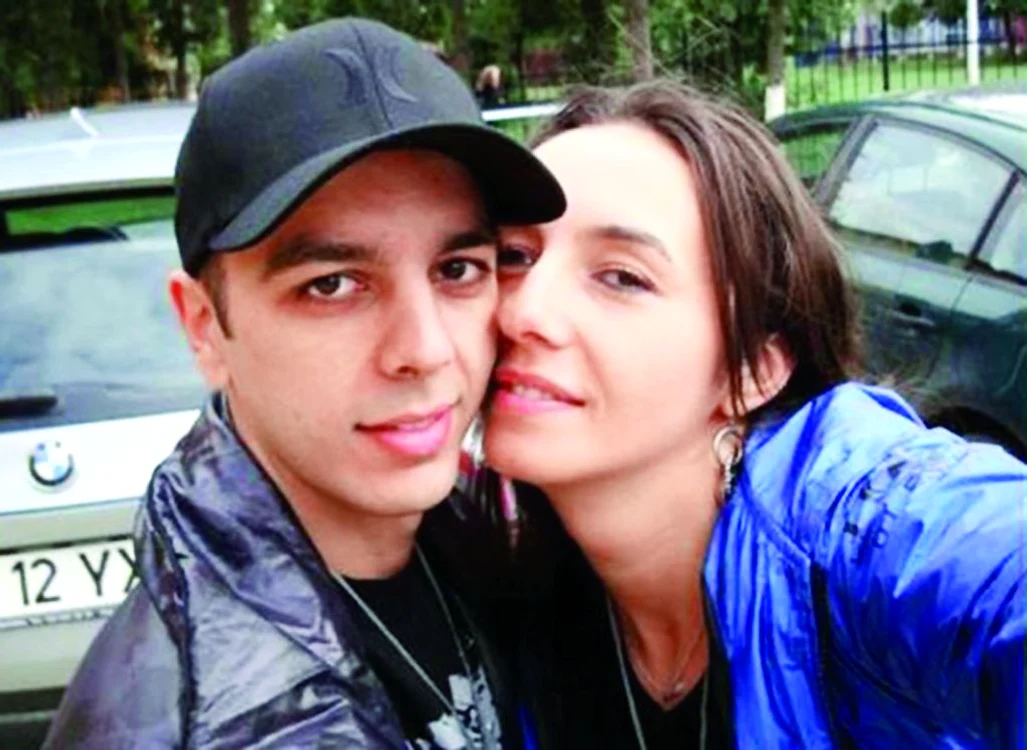 
    Omu’ Negru, lună de miere pe banii socrului  
