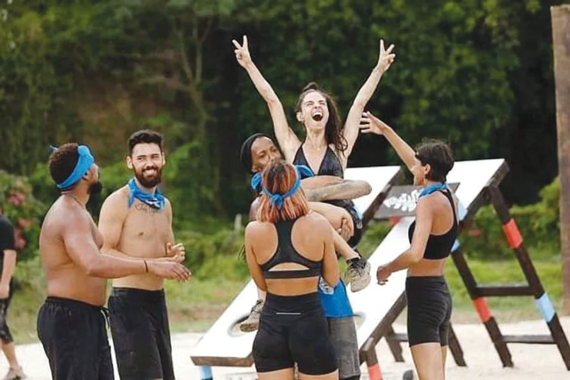 În primăvara anului 2021, Mellina a  participat la competiţia „Survivor  România”