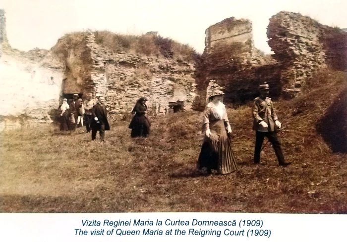 Istorii spun că de fiecare dată când venea la Târgovişte, principesa Maria nu rata Curtea Domnească, acolo unde îi plăcea să se relaxeze FOTO wikipedia.ro