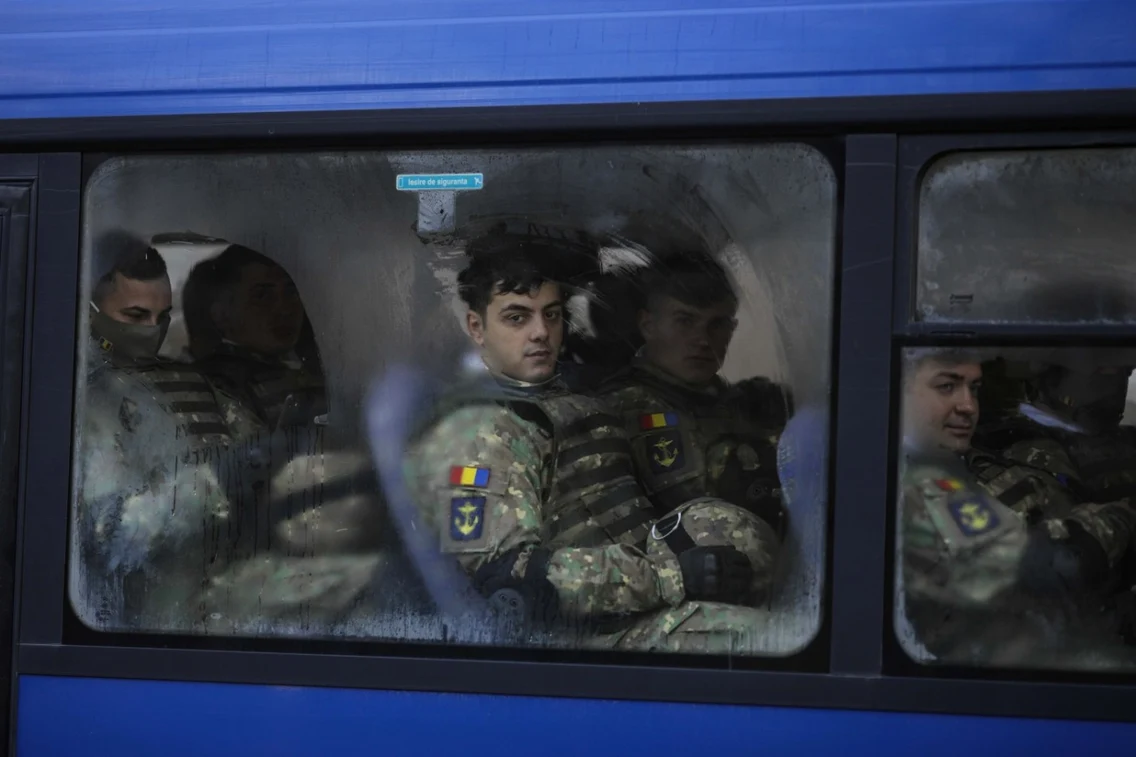 Parada militară 1 Decembrie - 1 dec 2021 / FOTO Inquam Photos / George Călin