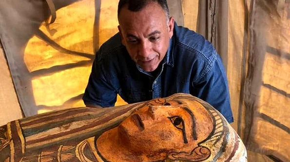 Zeci de sarcofage, cu o vechime de peste 2 500 de ani, descoperite în necropola egipteană Saqqara jpeg