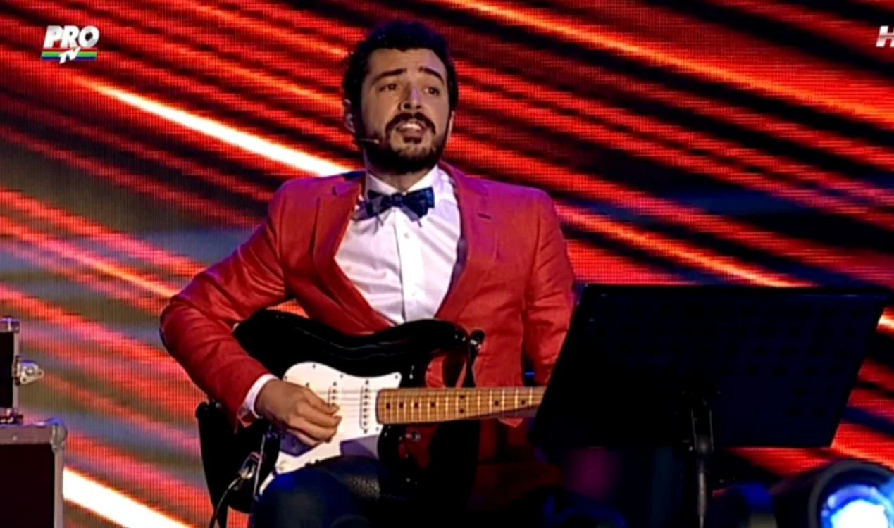 Moga a luat chitara şi a compus o piesa pe loc