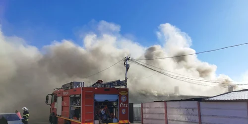 incendiu baraci constanta foto isu dobrogea