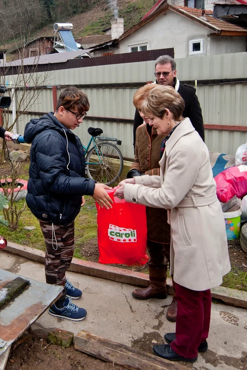 Familia Regala la Castelul Savarsin, Majestatea Sa Margareta si Principesa Elena Daniel Angelescu, Casa Majestatii Sale (3) jpg