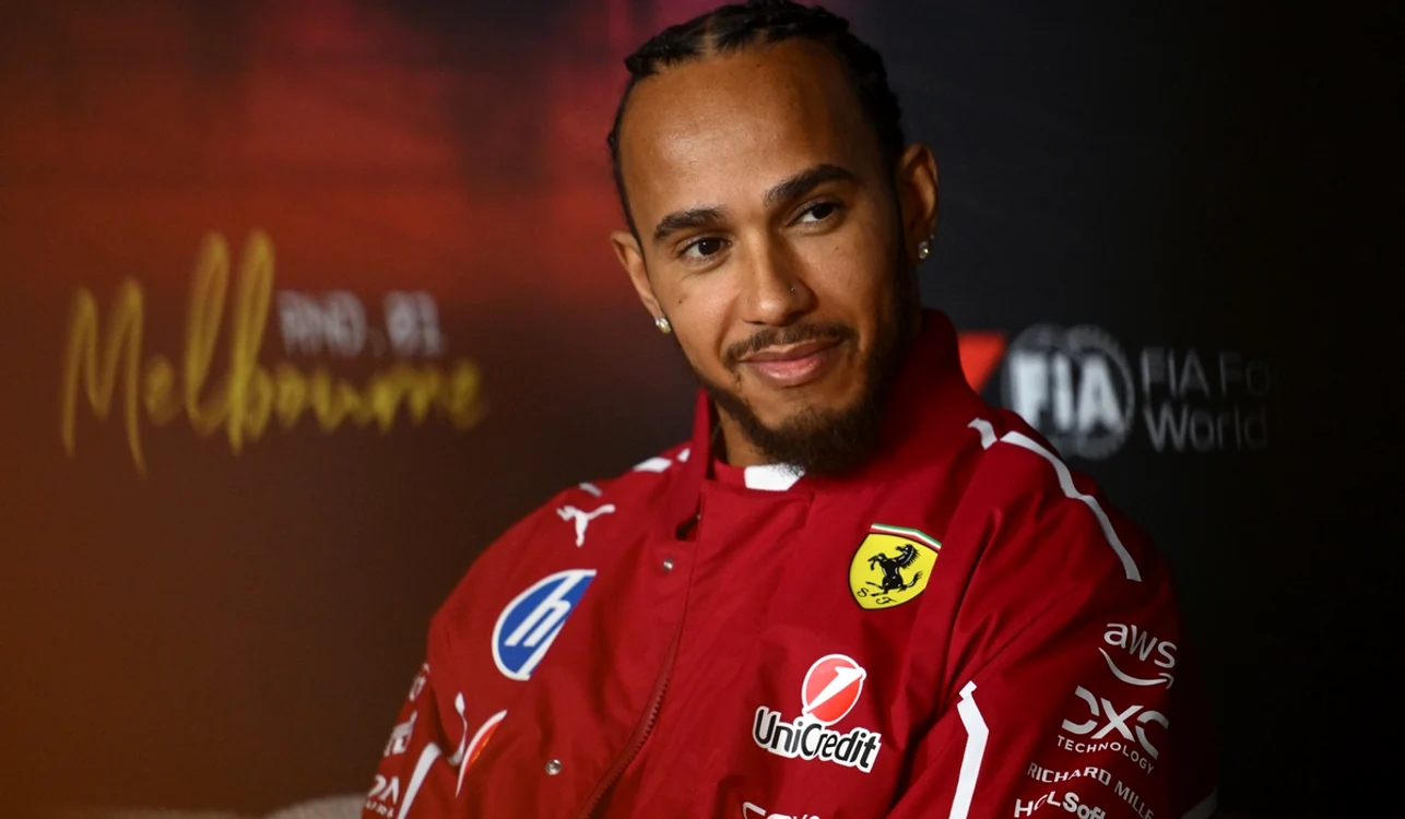 Lewis Hamilton și-a vândut colecția de mașini  Foto/EPA