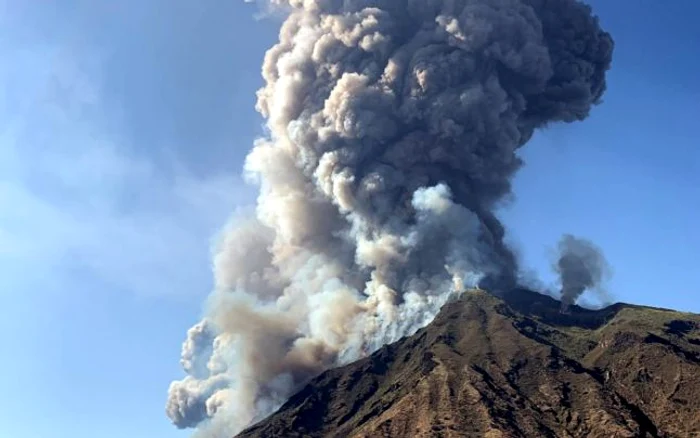 Erupţia vulcanului Stromboli, foto EPA-EFE