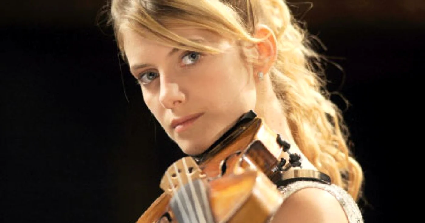 Mélanie Laurent, în scena culminantă a filmului „Concertul“