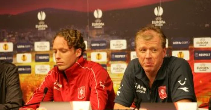 FOTBAL: Steve McClaren şi-a prelungit contractul cu Twente