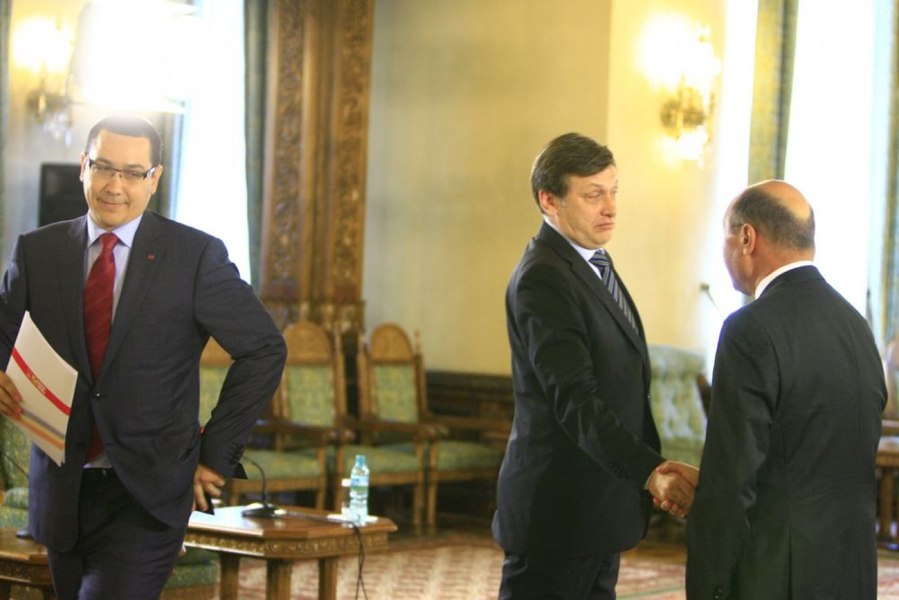 Ce spune Crin Antonescu despre motivul ruperii USL: Ponta a preferat să intre într-o combinație tipică de „deep state”