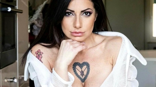 Priscilla Salerno și-a anunțat candidatura FOTO Facebook