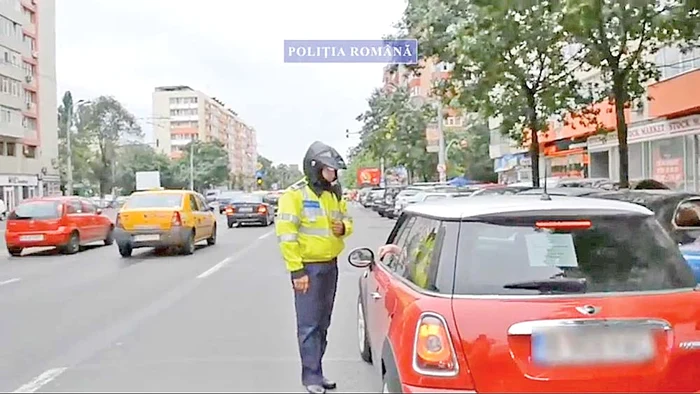 Circulaţia pe linia de tramvai pe sens opus: reţinerea permisului 60 de zile, amendă 540 de lei