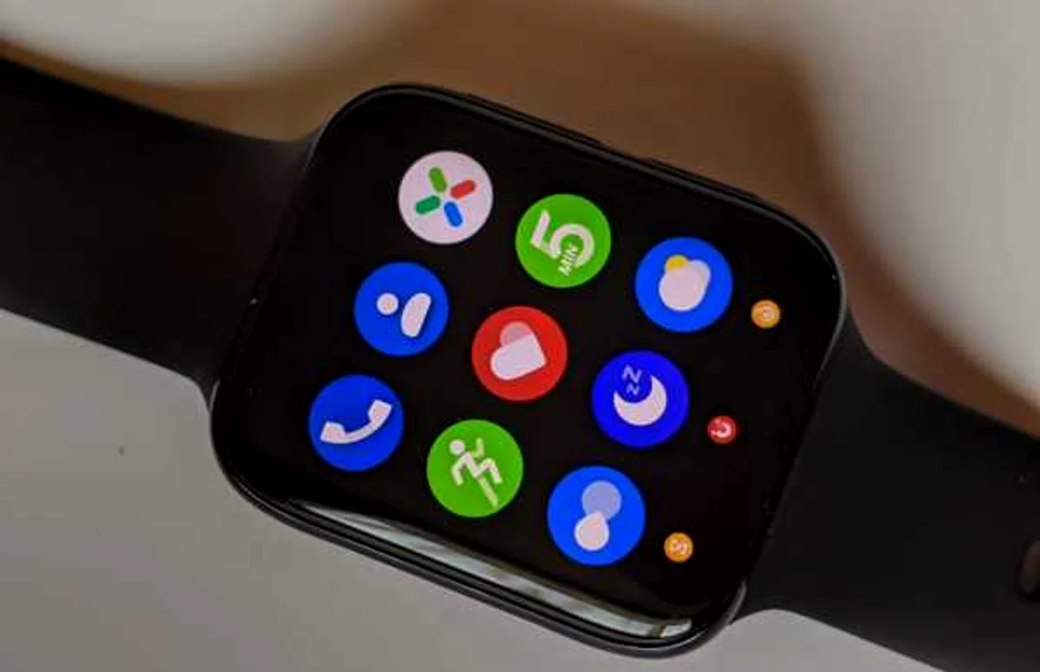 OPPO watch.  FOTO Adrian Pogîngeanu