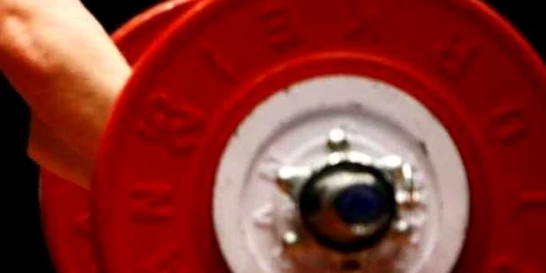 Fostă cerşetoare, acum campioană mondială la haltere